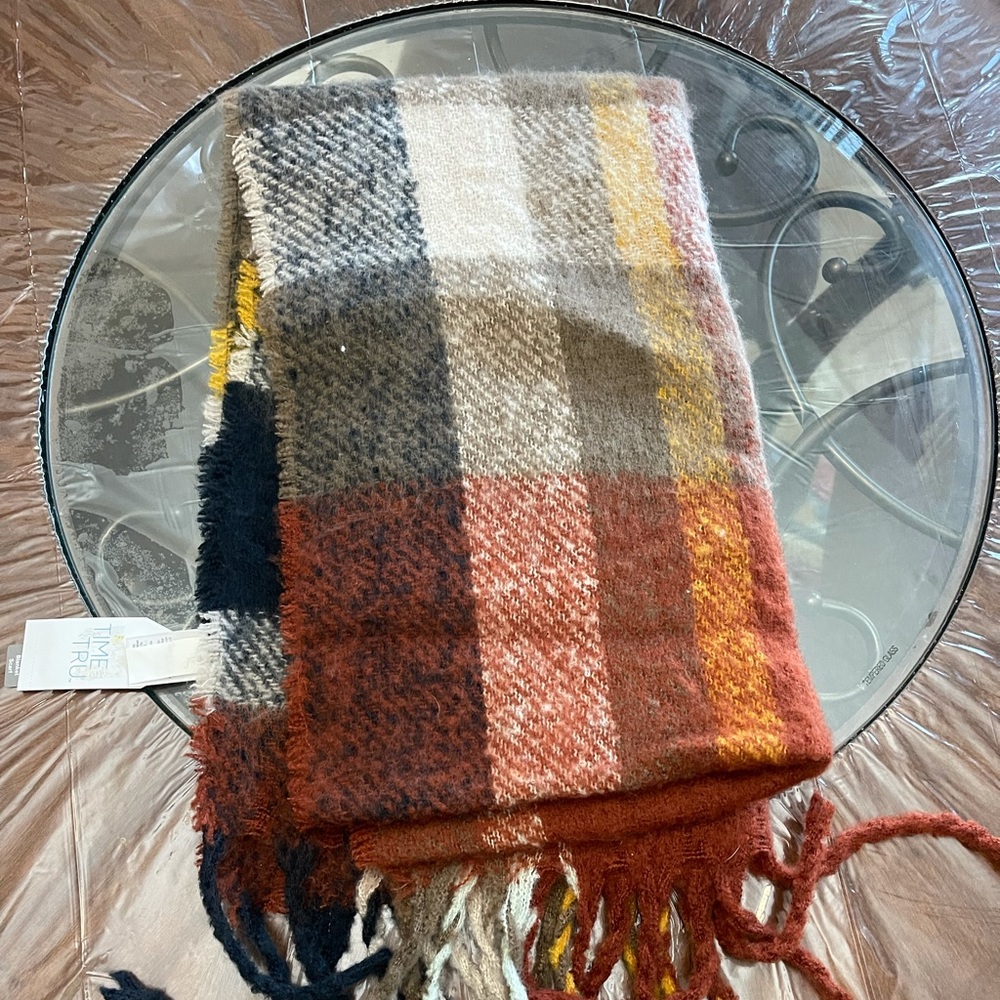 Women scarf